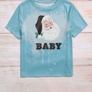 Santa Graphic Tee with Leopard Print Hat
